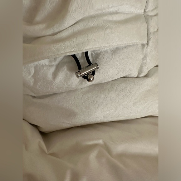 TORY BURCH CROPPED WHITE LOGO DOWN JACKET EUC - Picture 12 of 12